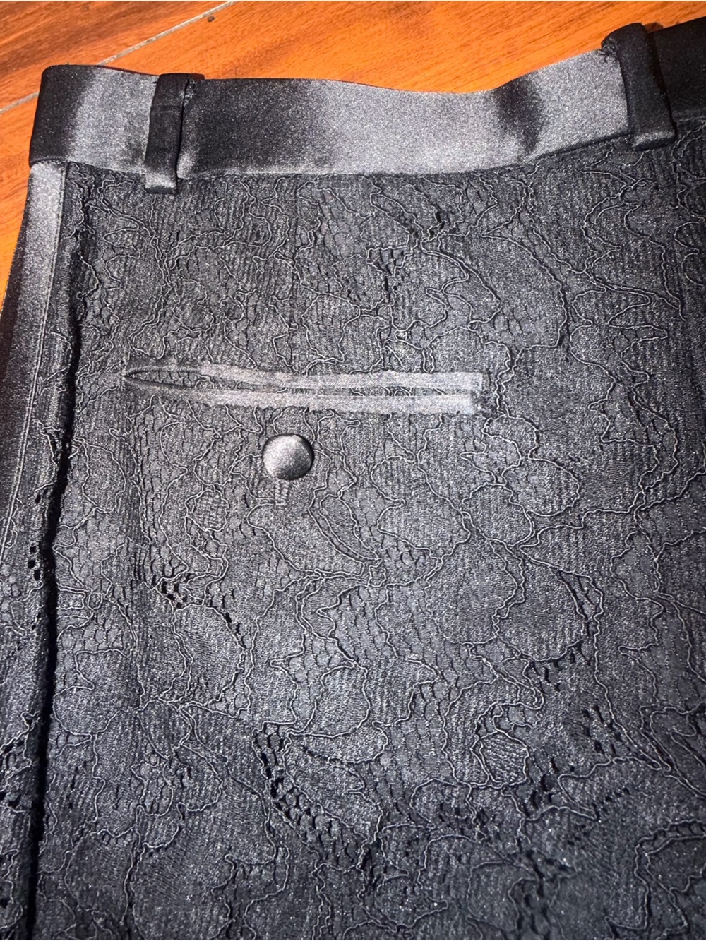 Dolce & Gabbana Black Lace Cropped Trousers - Picture 14 of 14